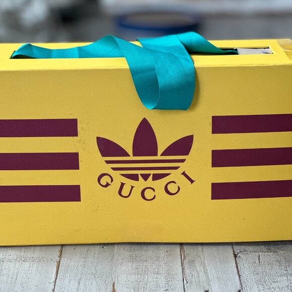 GUCCI NEW ADIDAS MEN’S RED WHITE SLIDES SANDALS SIZE 14 MADE IN ITALY - Picture 6 of 9